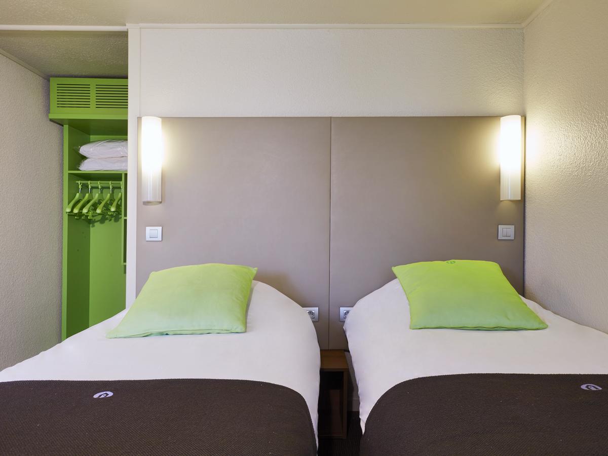 Campanile Saint-Etienne Est- Saint-Chamond Hotel Bagian luar foto